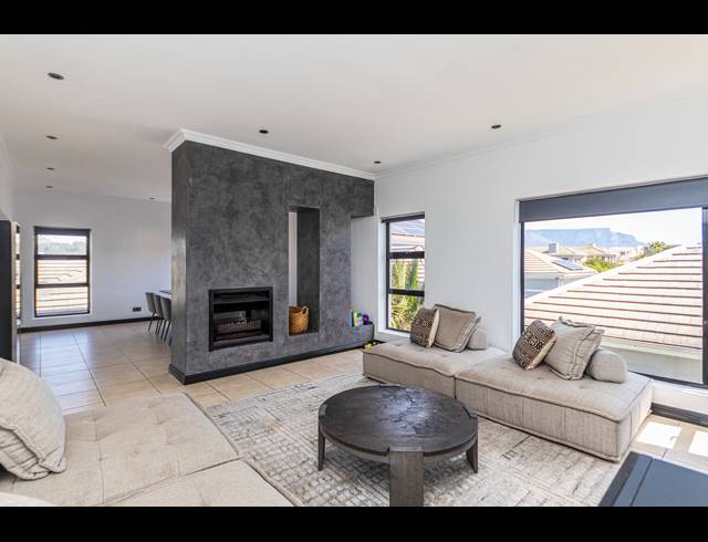 4 BEDROOM FREEHOLD FOR SALE IN SUNSET LINKS